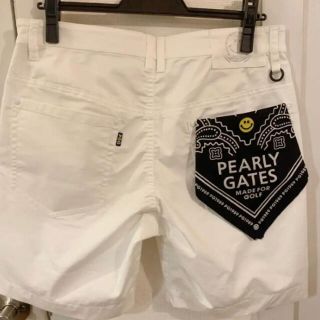 パーリーゲイツ(PEARLY GATES)のパーリーゲイツ　ハーフパンツ(白)☆未使用品☆26,400円にて購入(ウエア)