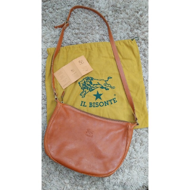 IL BISONTE(イルビゾンテ)のイルビゾンテ ショルダーバック 美品 レディースのバッグ(ショルダーバッグ)の商品写真