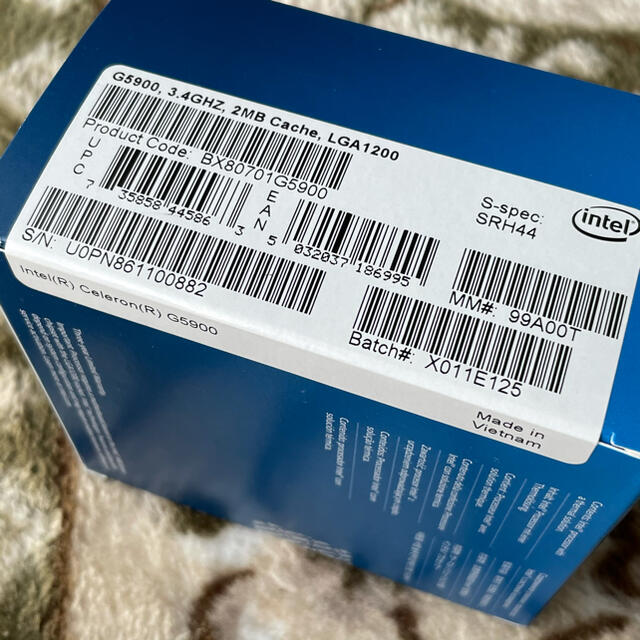 第10世代 Intel Celeron G5900 BOX 新品未開封 スマホ/家電/カメラのPC/タブレット(PCパーツ)の商品写真