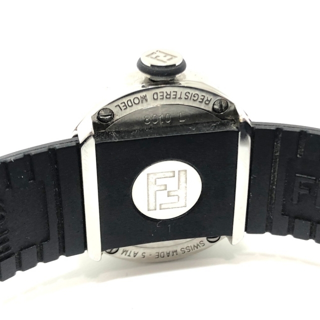 FENDI ロゴ ドーム型 腕時計 SS シルバーの通販 by ブランドショップ リファレンス神戸|フェンディならラクマ - フェンディ 8010 L ブースラ FF 再入荷在庫