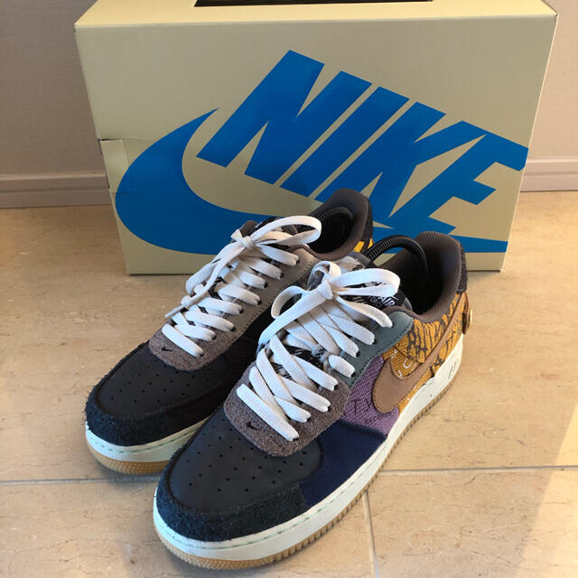 TRAVIS SCOTT × NIKE AIR FORCE 1 LOW靴/シューズ