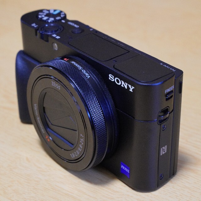 SONY Cyber−Shot RX DSC-RX100M5A