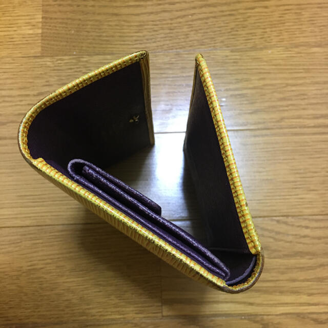 LOUIS VUITTON(ルイヴィトン)のyukinko.0202様専用❗️ルイビィトン　エピ　三つ折り財布 レディースのファッション小物(財布)の商品写真