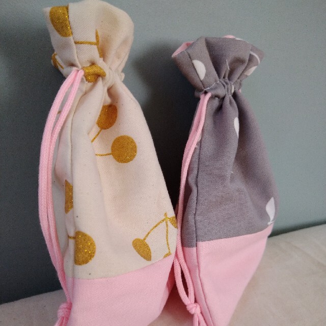 【単品OK♪】さくらんぼピンク♡コップ袋2点セット ハンドメイドのキッズ/ベビー(外出用品)の商品写真