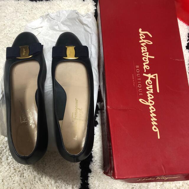 Ferragamo(フェラガモ)のフェラガモ　パンプス　24.5 レディースの靴/シューズ(ハイヒール/パンプス)の商品写真