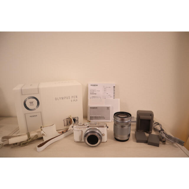 OLYMPUS PEN E-PL9 EZ ダブルズームキット White