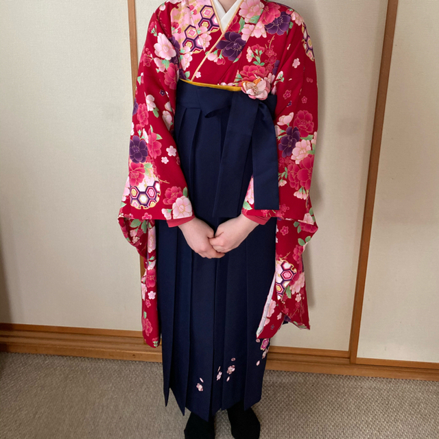 卒業式　袴　女の子一式 キッズ/ベビー/マタニティのキッズ服女の子用(90cm~)(和服/着物)の商品写真