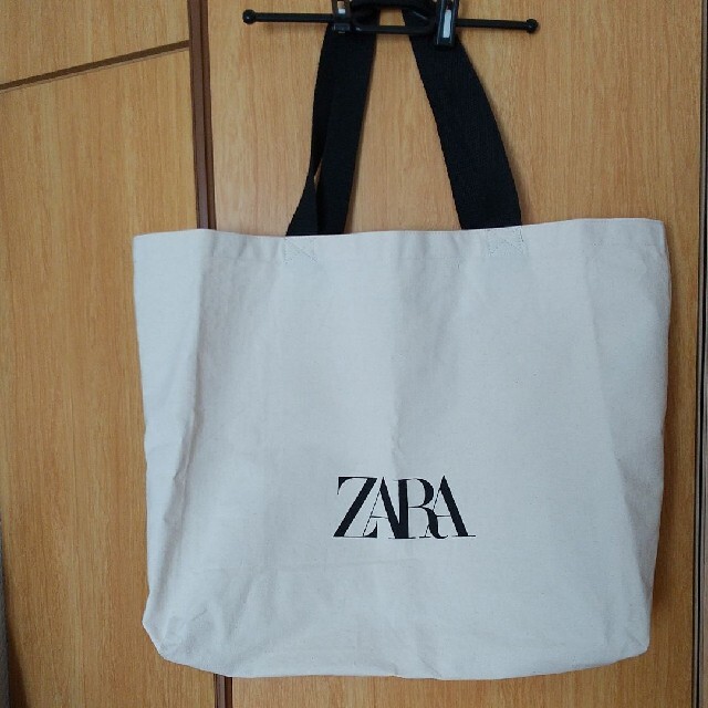 ZARA(ザラ)のZARA ロゴトートバッグ レディースのバッグ(トートバッグ)の商品写真