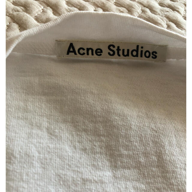 ACNE(アクネ)のacnestudios tシャツ 白　XS レディースのトップス(Tシャツ(半袖/袖なし))の商品写真
