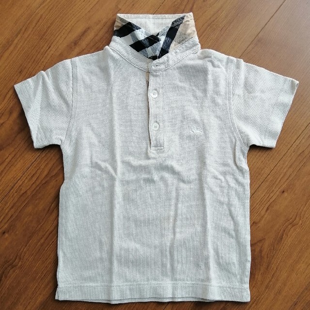 BURBERRY(バーバリー)のバーバリーポロシャツ　サイズ104 キッズ/ベビー/マタニティのキッズ服男の子用(90cm~)(Tシャツ/カットソー)の商品写真