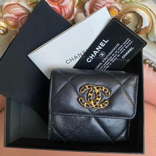 シャネル(CHANEL)の★H様★ 本物シャネル♪19  スモール フラップ ウォレット　財布◆(財布)