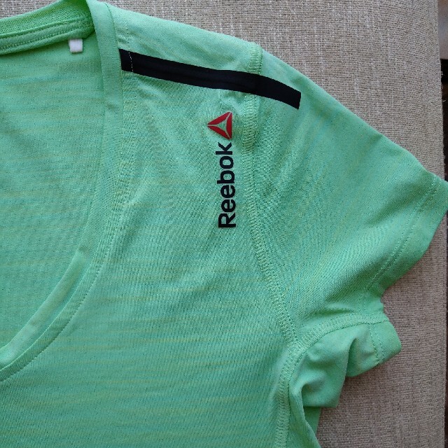 Reebok(リーボック)のReebok　レディースTシャツ スポーツ/アウトドアのランニング(ウェア)の商品写真