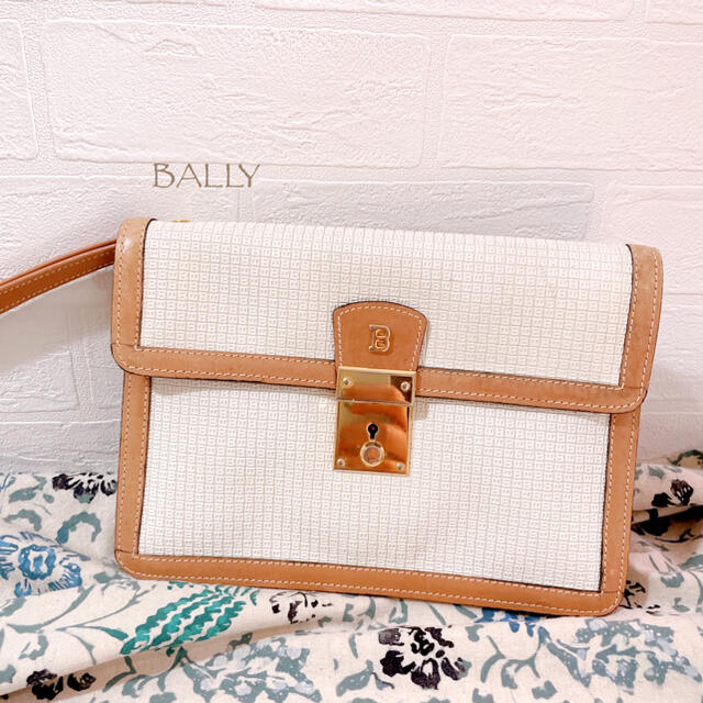 Bally   BALLYイタリア製 バリー クラッチバッグ 美品