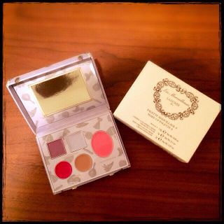 レメルヴェイユーズラデュレ(Les Merveilleuses LADUREE)の♡あちゃん様ご予約♡ラデュレ♡限定メイクアップパレット♡未使用(コフレ/メイクアップセット)