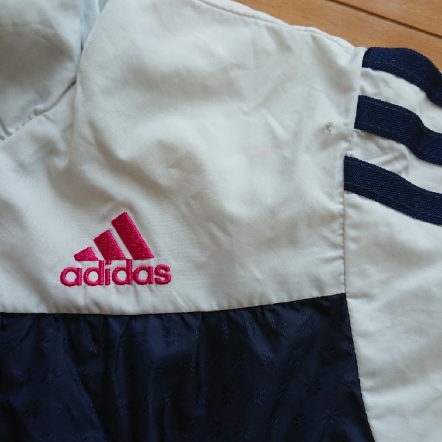 adidas(アディダス)のadidas ウインドブレーカー 上下セット 120cm キッズ/ベビー/マタニティのキッズ服女の子用(90cm~)(ジャケット/上着)の商品写真