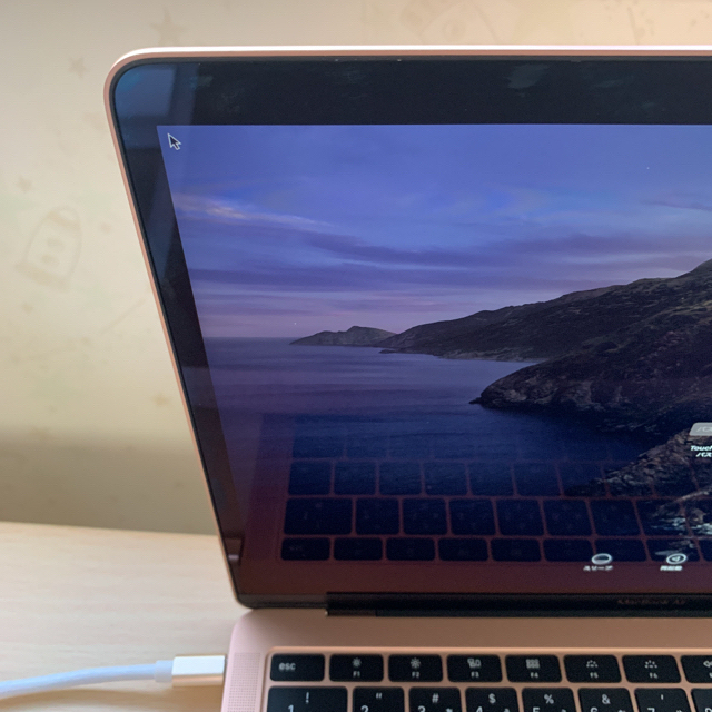 Mac (Apple)(マック)のMacBook Air 2019 13インチ 8GB/128GB ゴールド スマホ/家電/カメラのPC/タブレット(ノートPC)の商品写真