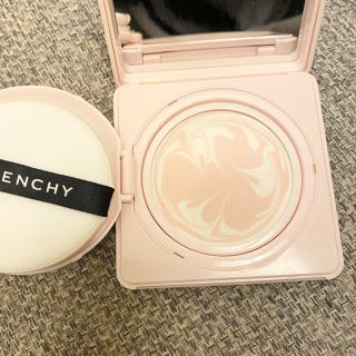 <最終値下げ>GIVENCHY ランタンポレル ブロッサム クリーム コンパクト