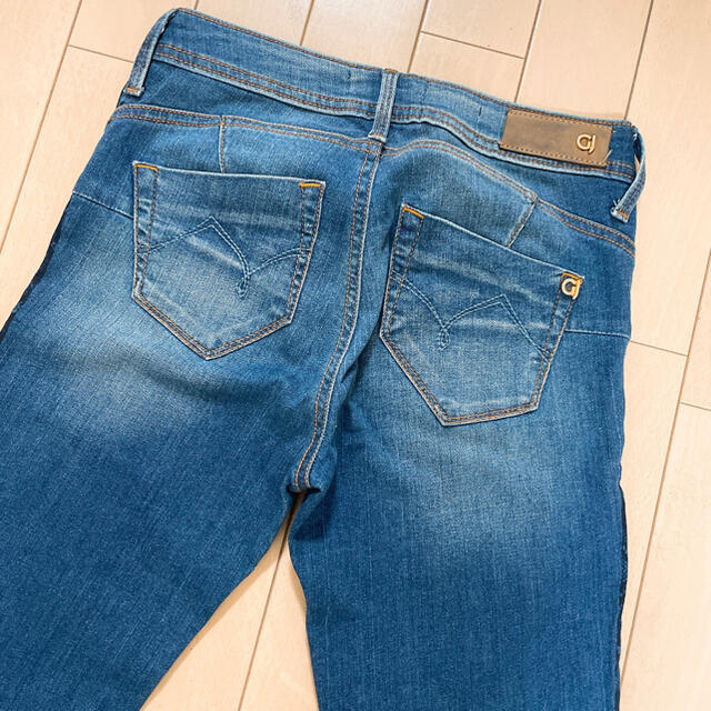 GRACE CONTINENTAL(グレースコンチネンタル)のGAUDi♡ガウディ♡ZARA♡スライ♡マウジー♡ヤヌーク♡ディーゼル レディースのパンツ(デニム/ジーンズ)の商品写真