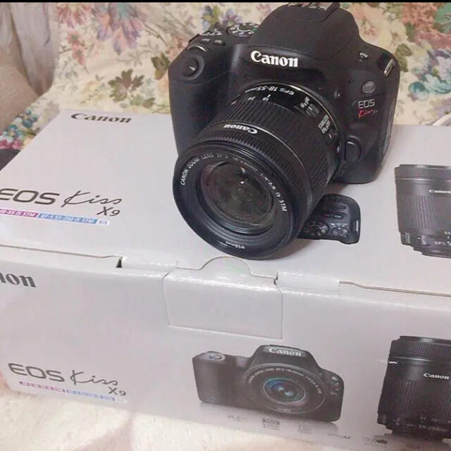 Canon一眼レフ EOS X9 ダブルズームキット