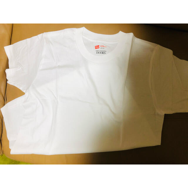 URBAN RESEARCH(アーバンリサーチ)のりんごちゃん専用✨新品　ヘインズTシャツ　白　１枚　アーバンリサーチ レディースのトップス(Tシャツ(半袖/袖なし))の商品写真
