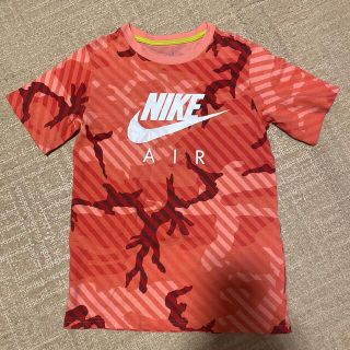 ナイキ(NIKE)のNIKE Tシャツ(Tシャツ/カットソー)