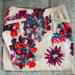 レベッカテイラー(Rebecca Taylor)の美品♡tibi 花柄スカート🌸(ミニスカート)