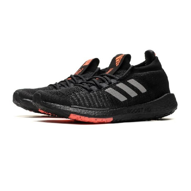 adidas(アディダス)の定15400円Web限定!アディダスパルスブースト新品スニーカー超希少29.5 メンズの靴/シューズ(スニーカー)の商品写真