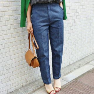 IENA(フリル ・ クロップドパンツ)のフリマアイテム一覧 IENA(フリル ・ クロップドパンツ)のフリマアイテム一覧