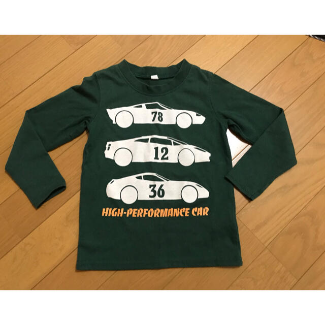 車 緑色ロンT キッズ/ベビー/マタニティのキッズ服男の子用(90cm~)(Tシャツ/カットソー)の商品写真