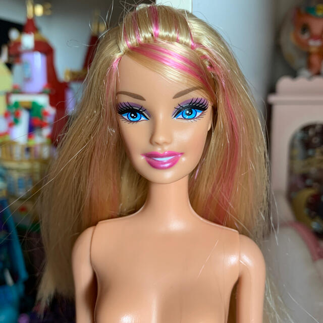 Barbie(バービー)のバービー 人形 キッズ/ベビー/マタニティのおもちゃ(ぬいぐるみ/人形)の商品写真
