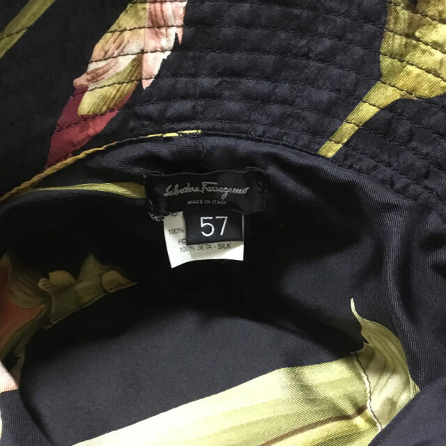 Salvatore Ferragamo - フェラガモ 帽子 ハット シルク 黒 折りたたみ ... フェラガモ 帽子 ハット シルク 黒 折りたたみ 新品未使用