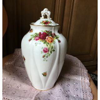 ロイヤルアルバート(ROYAL ALBERT)の【habbitshop111様専用】ロイヤルアルバート キャニスター(食器)