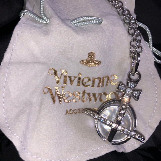 Vivienne Westwood(ヴィヴィアンウエストウッド)のVivienne Westwood 袋付き レディースのアクセサリー(ネックレス)の商品写真
