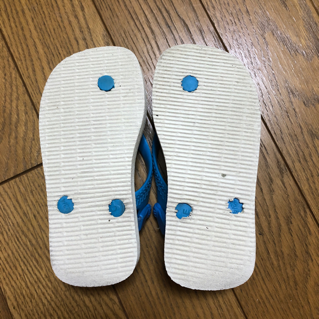 havaianas(ハワイアナス)のハワイアナス　ビーチサンダル　Baby 15.5〜16.5 キッズ/ベビー/マタニティのキッズ靴/シューズ(15cm~)(サンダル)の商品写真