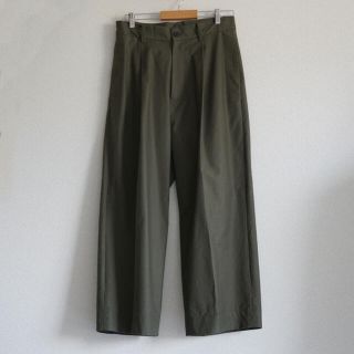 マーカウェア(MARKAWEAR)のMARKAWARE WIDE PLEATED TROUSERS(スラックス)