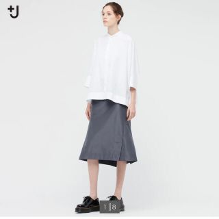 ユニクロ(UNIQLO)のユニクロ　ジルサンダー　シルクブレンド　フレアスカート　64(ひざ丈スカート)