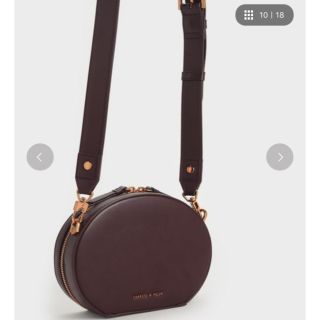 チャールズアンドキース(Charles and Keith)のチャールズアンドキースのバッグ(ショルダーバッグ)