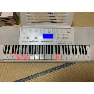 カシオ(CASIO)のCASIO 電子ピアノ　LK-218(キーボード/シンセサイザー)