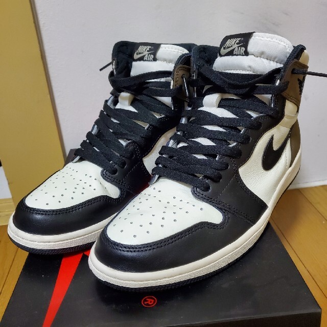 スニーカー NIKE - NIKE AIR JORDAN1 DARK MOCHA