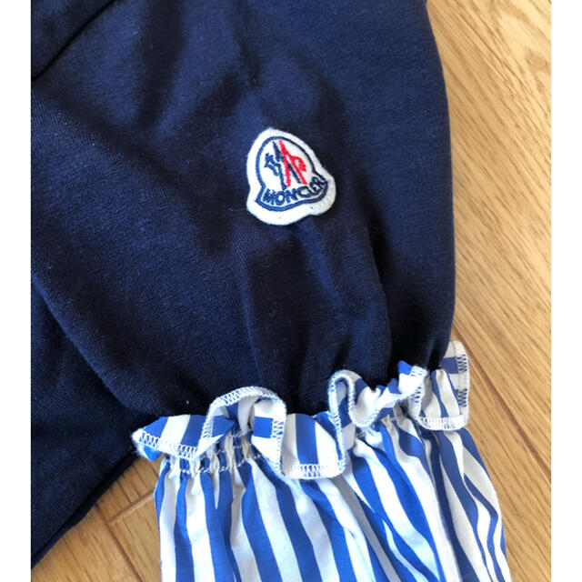 MONCLER(モンクレール)のMoncler Tシャツ キッズ/ベビー/マタニティのキッズ服女の子用(90cm~)(ブラウス)の商品写真