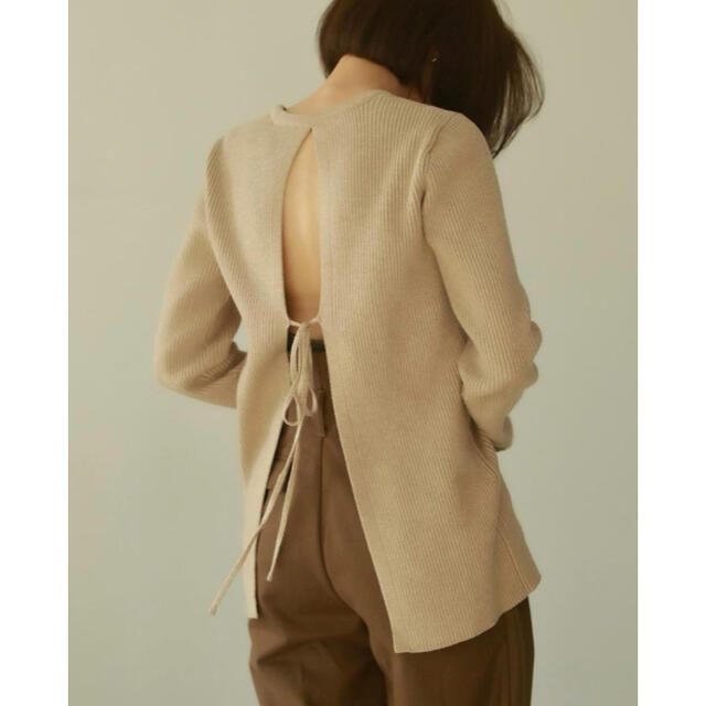 TODAYFUL(トゥデイフル)のlouren backopen design knit beige レディースのトップス(ニット/セーター)の商品写真