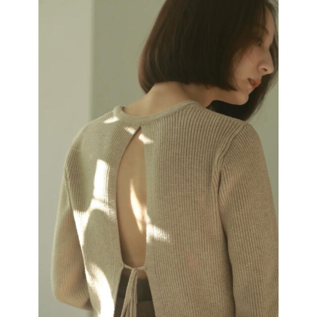 louren backopen design knit beige 1