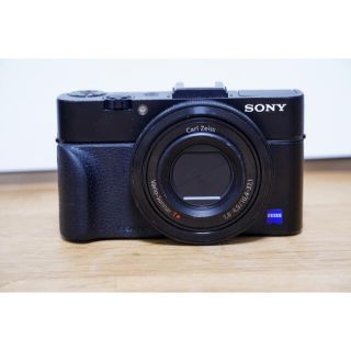 ソニー(SONY)のSONY RX100M2 ボディグリップ付き(コンパクトデジタルカメラ)