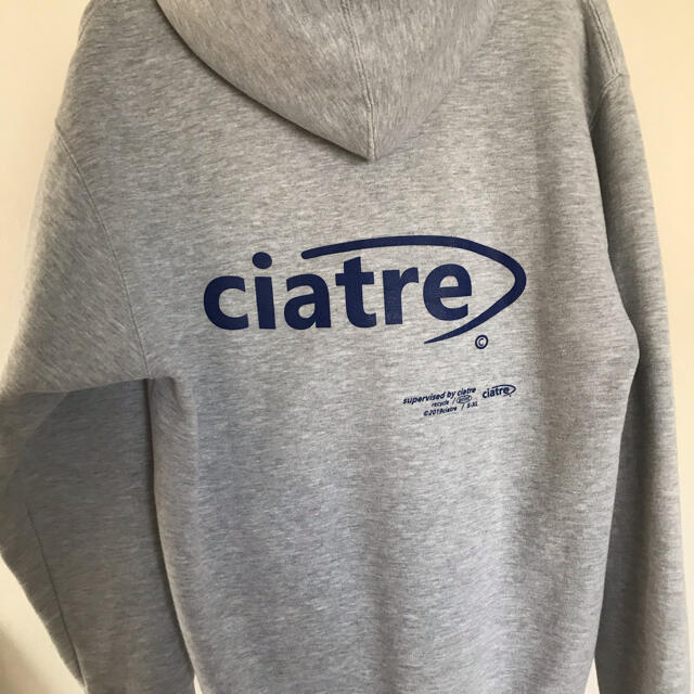 ciatre パーカー