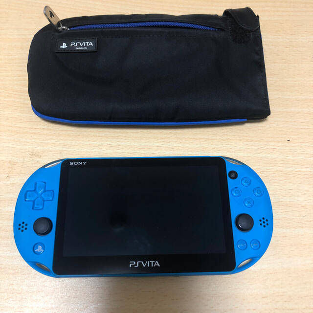 PlayStation Vita(プレイステーションヴィータ)の■状態良　送料無料　ps vita PCH-2000本体　アクアブルー エンタメ/ホビーのゲームソフト/ゲーム機本体(携帯用ゲーム機本体)の商品写真