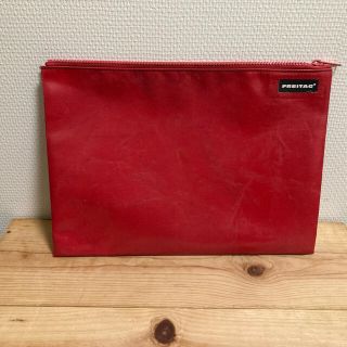 フライターグ(FREITAG)の【美品】freitag dan f08 all red フライターグ ダン(セカンドバッグ/クラッチバッグ)