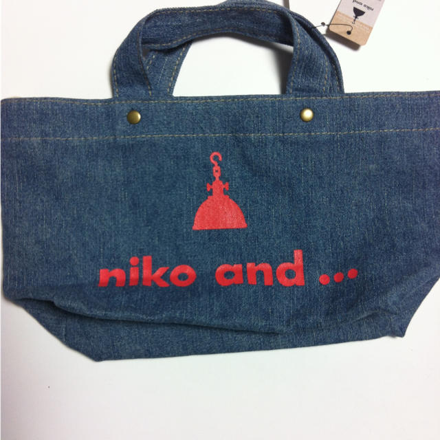 niko and...(ニコアンド)のniko and… ミニロゴトート レディースのバッグ(トートバッグ)の商品写真