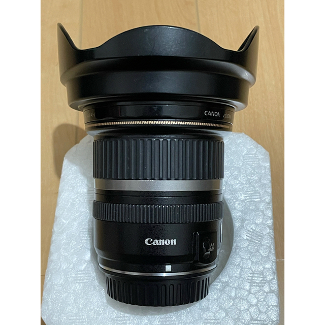 Canon(キヤノン)のcanon EF-S 10-22 純正フード付き スマホ/家電/カメラのカメラ(レンズ(ズーム))の商品写真