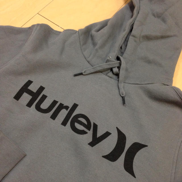 Hurley(ハーレー)のHurleyパーカー☆新品☆ レディースのトップス(パーカー)の商品写真