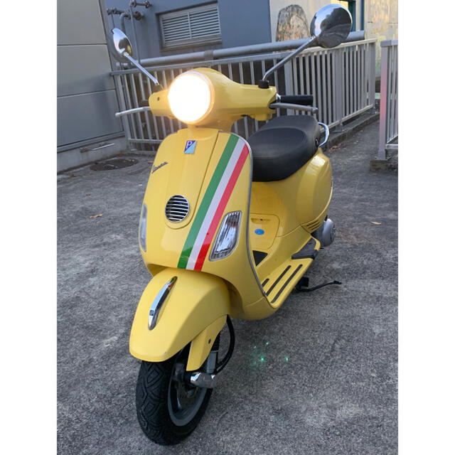 ベスパ Lx125ie yellow 自動車/バイクのバイク(車体)の商品写真